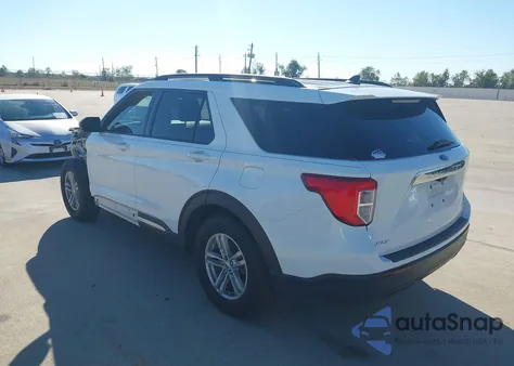 2021 Ford Explorer Xlt z USA, uszkodzony, nr VIN 1FMSK7DH4MGA81749